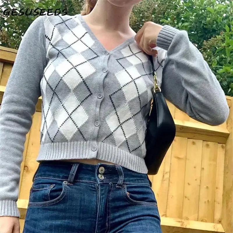 Vintage sweater women 2021 knitted cardigan casual argyle sweater women korean long sleeve cardigan black button up sweater blue
Vintage sweater women 2021 knitted cardigan casual argyle sweater women korean long sleeve cardigan black button up sweater blue