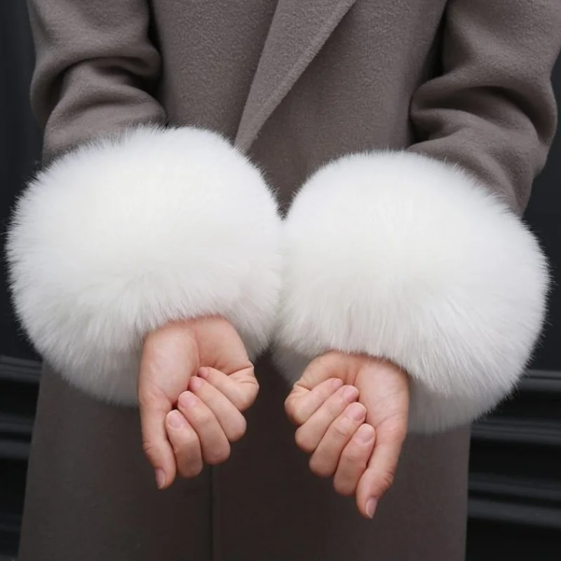 Coat Decoration Wrist Guards Cute Sleeves Plush Bracelet Sweet Fox Fur Sleeves Short Korean Version New China (Mainland)
Coat Decoration Wrist Guards Cute Sleeves Plush Bracelet Sweet Fox Fur Sleeves Short Korean Version New China (Mainland)