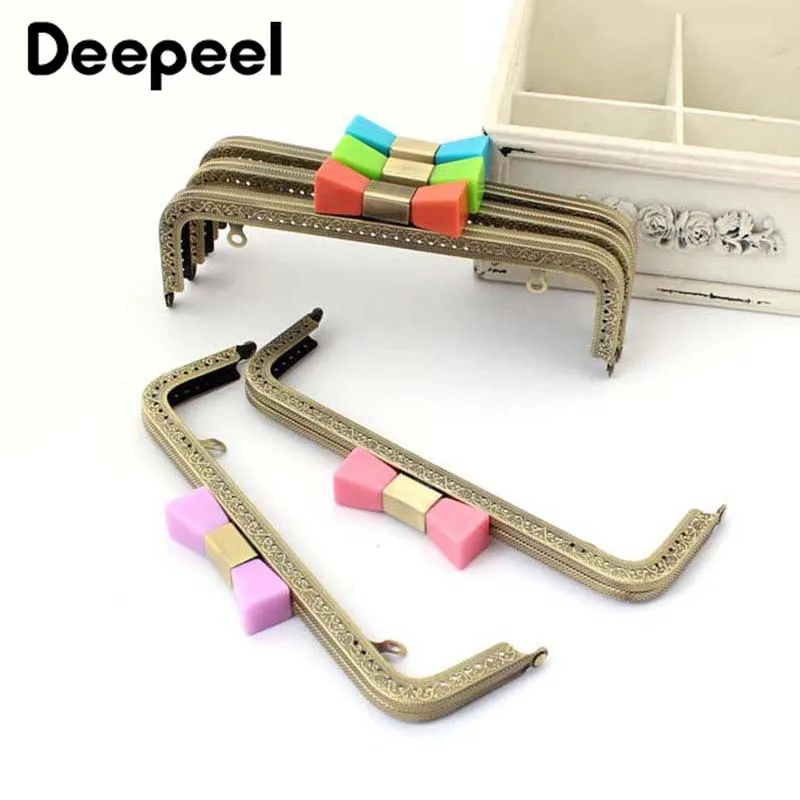 Металлическая рамка для кошелька Deepeel 20,5 см, застежка с бантом на голову, поцелуй, Ретро Бумажник, ручка, застежка с замком, женская модель сд...
Металлическая рамка для кошелька Deepeel 20,5 см, застежка с бантом на голову, поцелуй, Ретро Бумажник, ручка, застежка с замком, женская модель сд...