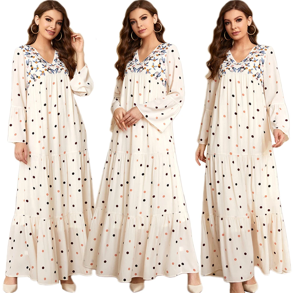 Размера плюс с вышивкой в горошек абаи мусульманских женское платье с v-образным воротом, хиджаб платье кафтан Повседневный халат Дубайский...
Размера плюс с вышивкой в горошек абаи мусульманских женское платье с v-образным воротом, хиджаб платье кафтан Повседневный халат Дубайский...