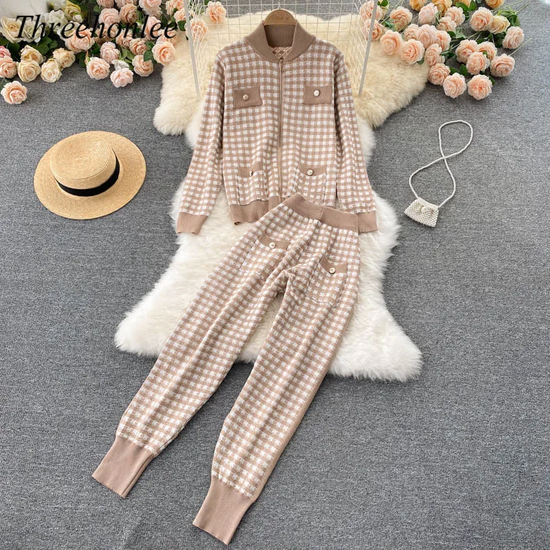 Casual Women Two Piece Sets Autumn 2021 Collar Long-sleeved Retro Thousand Birds Knit Jacket And Wild Feet Nine Pants Suits
Casual Women Two Piece Sets Autumn 2021 Collar Long-sleeved Retro Thousand Birds Knit Jacket And Wild Feet Nine Pants Suits