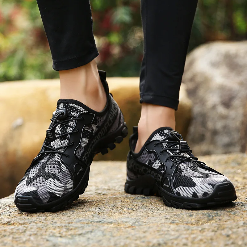 Summer men's sandals, sports casual shoes, outdoor hiking shoes, hollow men's breathable mesh hiking shoes
Summer men's sandals, sports casual shoes, outdoor hiking shoes, hollow men's breathable mesh hiking shoes