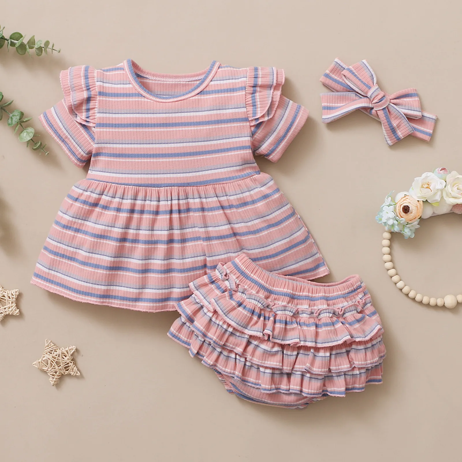 Toddler Girls Clothes Baby Girls Striped Printed Tops Ruffle Shorts Headbands Outfits Newborn baby clothing baby kleding meisje
Toddler Girls Clothes Baby Girls Striped Printed Tops Ruffle Shorts Headbands Outfits Newborn baby clothing baby kleding meisje