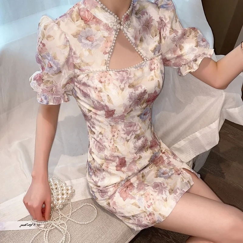 Summer 2021 Elegant Print Floral Dress Women Sexy Designer Vintage Sweet Dress Kawaii Puff Sleeve Casual Party Split Fairy Dress
Summer 2021 Elegant Print Floral Dress Women Sexy Designer Vintage Sweet Dress Kawaii Puff Sleeve Casual Party Split Fairy Dress