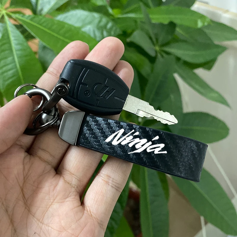 Motorcycle Keychain KeyRings Leather Keyring Key Chain for For Kawasaki Ninja 250 300 2013-2017 Z250 Z300 Accessories 
Motorcycle Keychain KeyRings Leather Keyring Key Chain for For Kawasaki Ninja 250 300 2013-2017 Z250 Z300 Accessories
