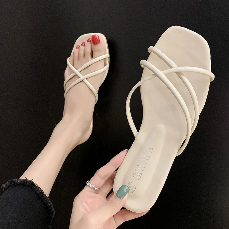 Slippers Casual Shoes Slipers Women Shale Female Beach Low Slides Luxury 2021 Flat Sabot Summer Soft Basic PU Scandals Rubber Fa
Slippers Casual Shoes Slipers Women Shale Female Beach Low Slides Luxury 2021 Flat Sabot Summer Soft Basic PU Scandals Rubber Fa