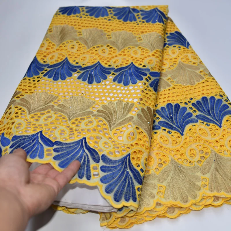 8 видов цветов (5 ярдов/шт) Высокое качество вышитое швейцарское хлопковое кружево желтая африканская вуаль кружевная ткань с отверстиями дл... 
8 видов цветов (5 ярдов/шт) Высокое качество вышитое швейцарское хлопковое кружево желтая африканская вуаль кружевная ткань с отверстиями дл...