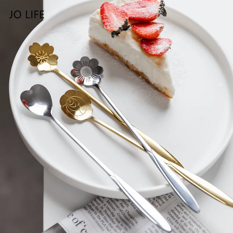

JO LIFE Stainless Steel Long Handle Spoon Vintage Drinking Cutlery Gold Silver Flower Dessert Tea Coffee Mixing Spoon