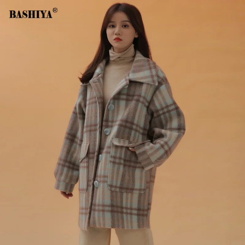 Winter coat for ladies with thickened woollen Blue plaid long wool coat for Fashion design sense of women's padded cotton dress
Winter coat for ladies with thickened woollen Blue plaid long wool coat for Fashion design sense of women's padded cotton dress