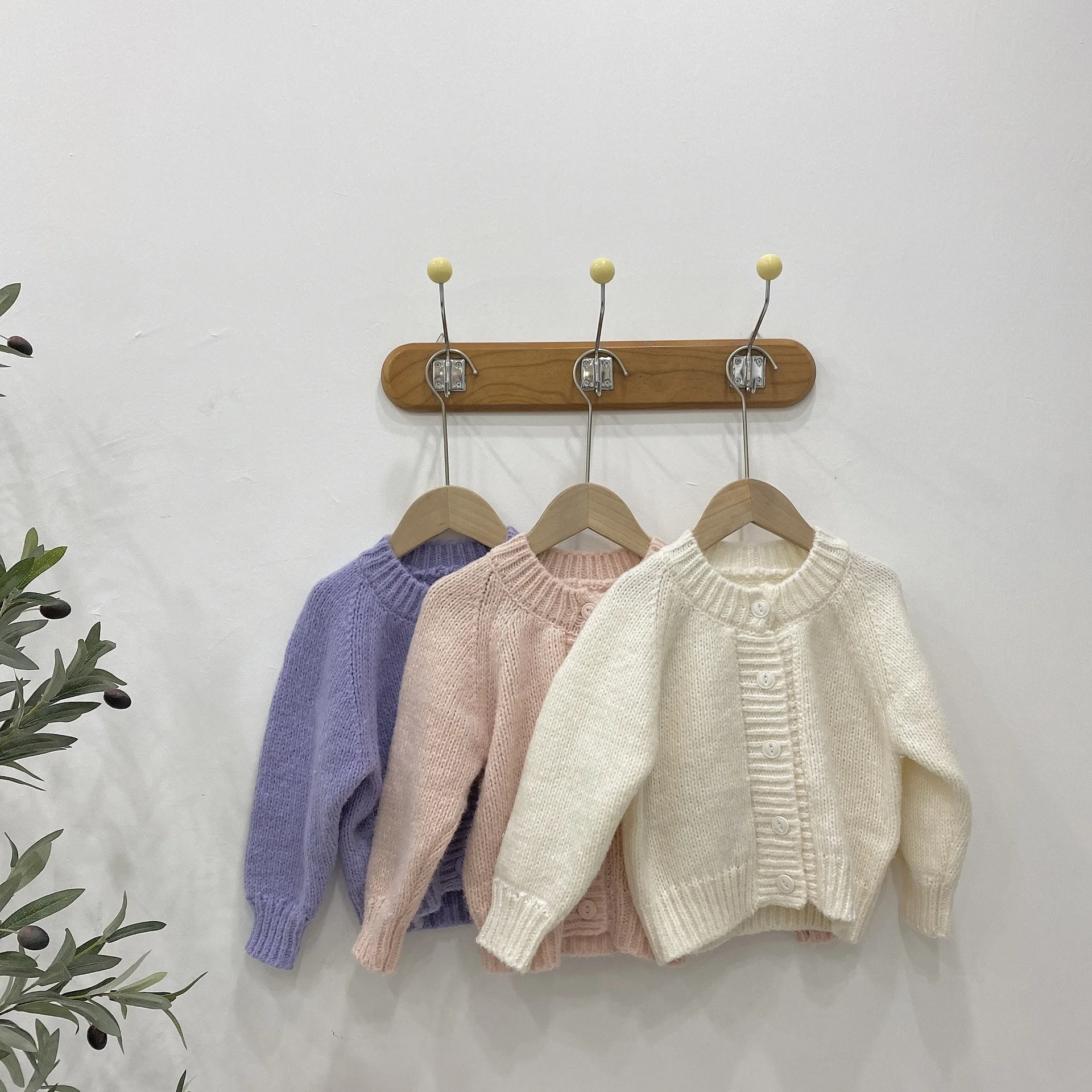 NEW Infant Baby Girl Knitted Cardigan Sweaters Solid Color Single-breasted Winter Outwears Clothing Autumn Fall Girl Outfits
NEW Infant Baby Girl Knitted Cardigan Sweaters Solid Color Single-breasted Winter Outwears Clothing Autumn Fall Girl Outfits