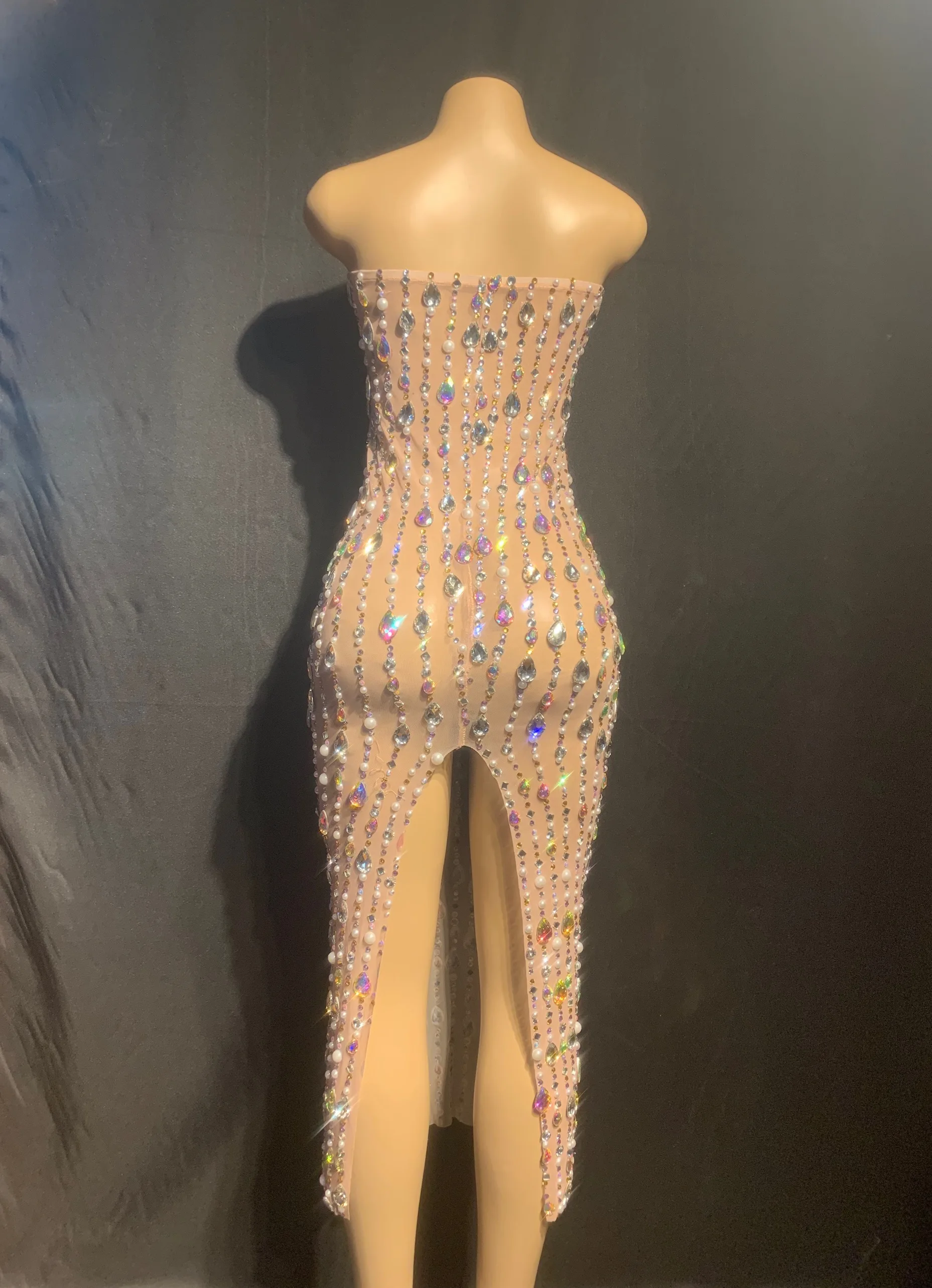 Women Summer Dress Beaded Diamond Sleeveless Mesh Elegant Tight Dress Prom Birthday Celebrate Stage Female Singer Costume
Women Summer Dress Beaded Diamond Sleeveless Mesh Elegant Tight Dress Prom Birthday Celebrate Stage Female Singer Costume