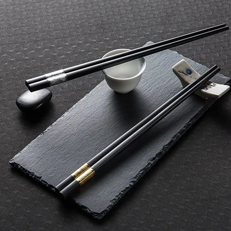 Chopsticks food stick alloy Household Kitchen Utensils sushi sticks tableware 1 Pair Chinese style Non-slip Catering utensils
Chopsticks food stick alloy Household Kitchen Utensils sushi sticks tableware 1 Pair Chinese style Non-slip Catering utensils