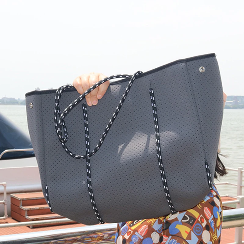 Luxury Brand Diving Fabric Neoprene Breathable Bag Shoulder Designer Large Capacity Casual Tote Bag Top-Handle Bags Shoulder Bag
Luxury Brand Diving Fabric Neoprene Breathable Bag Shoulder Designer Large Capacity Casual Tote Bag Top-Handle Bags Shoulder Bag