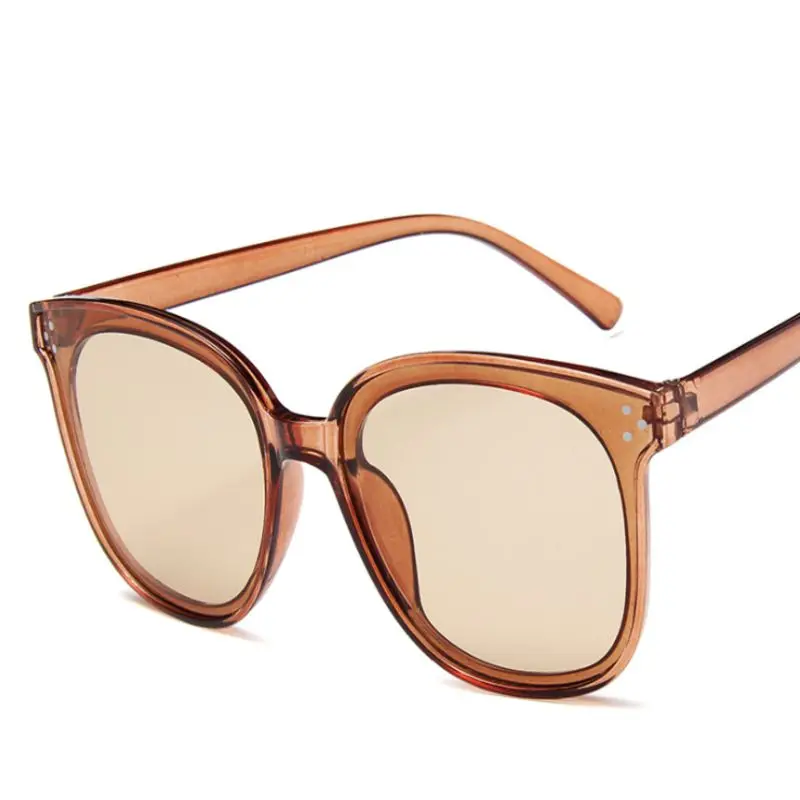 4 colors 2021 NEW big box Sunglasses Women Brand Designer Fashion Cateye Frame Mirror Lens Sexy feminino Sun Glasses
4 colors 2021 NEW big box Sunglasses Women Brand Designer Fashion Cateye Frame Mirror Lens Sexy feminino Sun Glasses