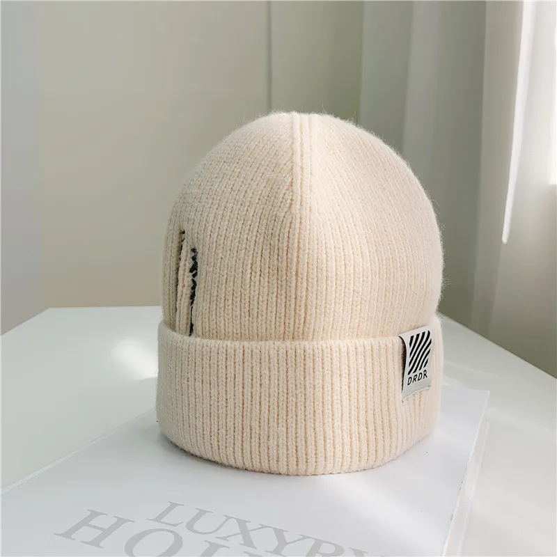 2020 New Unisex Beanies Winter Knitted Hat Cap Hat For Woman Warm Solid Color Men Gorras Custom Cotton Outdoor Bonnet Hat
2020 New Unisex Beanies Winter Knitted Hat Cap Hat For Woman Warm Solid Color Men Gorras Custom Cotton Outdoor Bonnet Hat