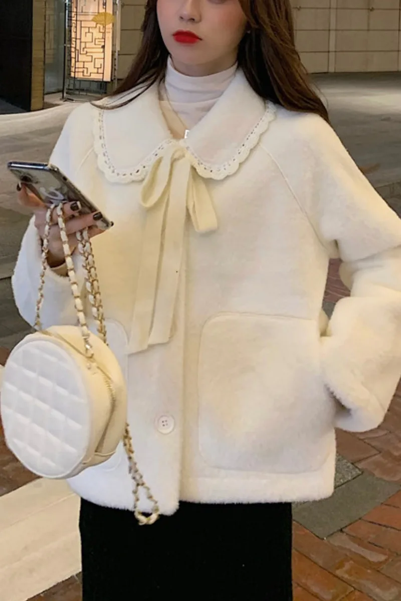 Autumn/winter 2020 new style Korean fashion all-match warm plush jacket loose casual lapel temperament coat women
Autumn/winter 2020 new style Korean fashion all-match warm plush jacket loose casual lapel temperament coat women