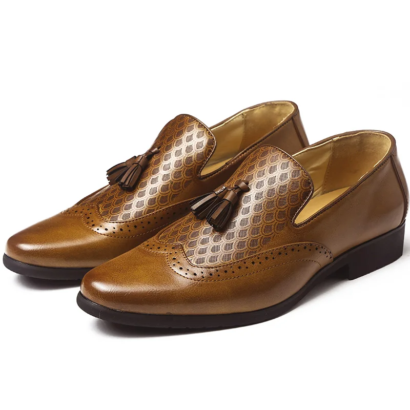 New 2020 Block Carved Vintage Men's Shoes British Pointy Men's Shoes Business Derby Men's Shoes Leather Casual Shoes
New 2020 Block Carved Vintage Men's Shoes British Pointy Men's Shoes Business Derby Men's Shoes Leather Casual Shoes