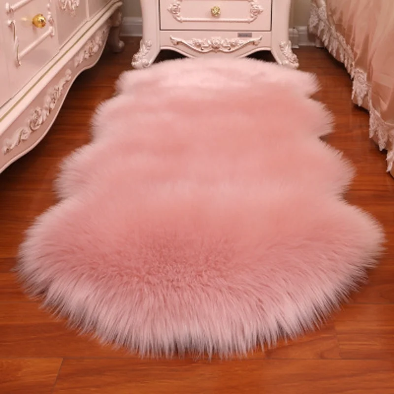 Irregular Faux Fur Long Plush Carpet For Bedroom Living Room Bedside Fluffy Bay Window Area Rug Home Washable Mat Decor
Irregular Faux Fur Long Plush Carpet For Bedroom Living Room Bedside Fluffy Bay Window Area Rug Home Washable Mat Decor