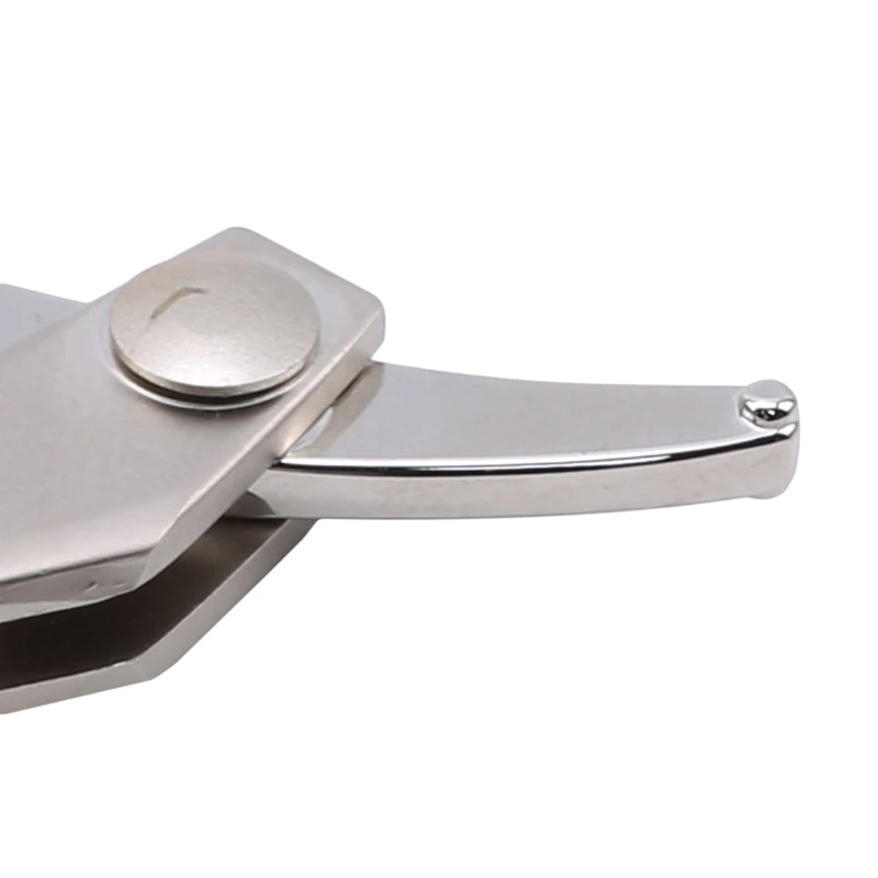 1PC New Men's Mustache Comb 10 * 2 Cm Anti Static Stainless Steel Folding Comb Can Be Used AS A Bottle Opener Pro Folding Comb
1PC New Men's Mustache Comb 10 * 2 Cm Anti Static Stainless Steel Folding Comb Can Be Used AS A Bottle Opener Pro Folding Comb