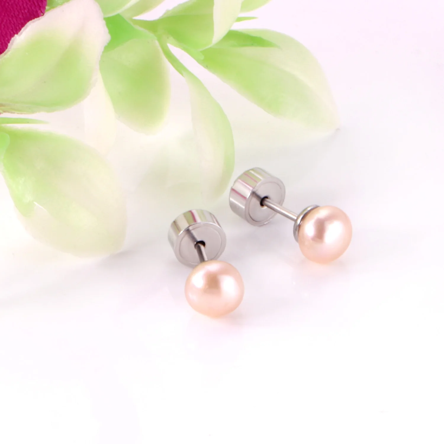 LUXUKISSKIDS Fake Pearl Earring Stainless Steel Korean Steel Screw Christmas Stud EarringsFor Women Brinco Fashion 2020 Jewelry
LUXUKISSKIDS Fake Pearl Earring Stainless Steel Korean Steel Screw Christmas Stud EarringsFor Women Brinco Fashion 2020 Jewelry