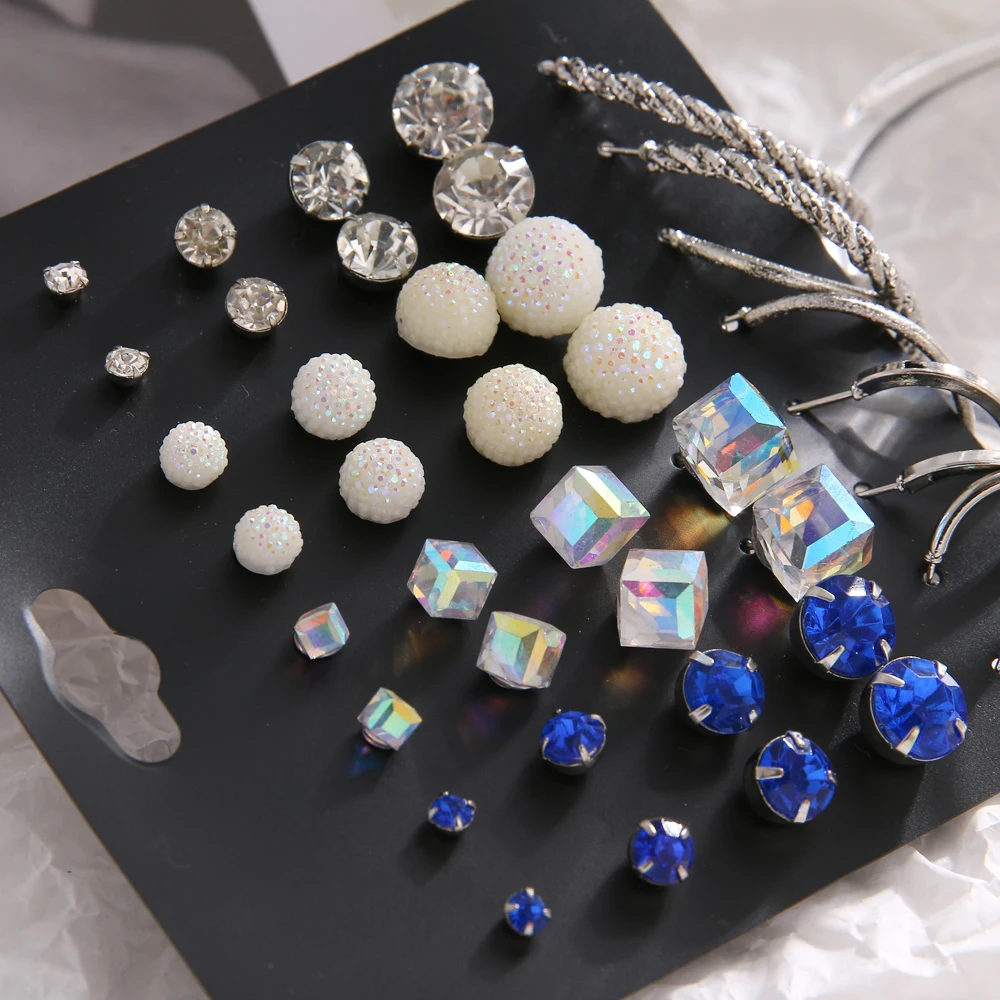 Fashion Pearl Crystal Acrylic Stud Earrings Set Female Flower Geometric Big Circle Alloy Earrings Wedding Trend Jewelry Gifts
Fashion Pearl Crystal Acrylic Stud Earrings Set Female Flower Geometric Big Circle Alloy Earrings Wedding Trend Jewelry Gifts