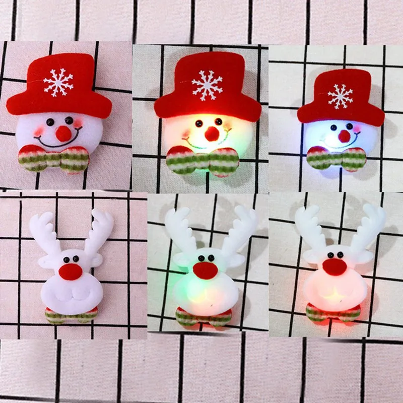 

Christmas Brooches LED Light Luminous Pins Cartoon Santa Claus Snowman Elk Deer Bells Plush Pin Badges Brooch Decoration Navidad