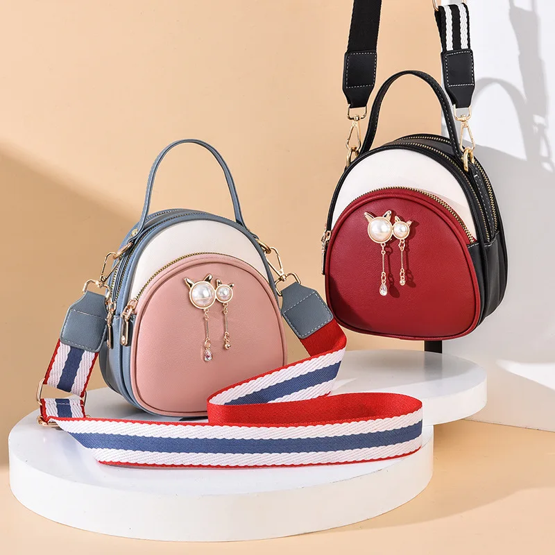 Luxury Handbags Women Bags Designer Ladies' Pu Leather Shoulder Bag for Women 2021 Fashion Decoration Famous Brands Tote
Luxury Handbags Women Bags Designer Ladies' Pu Leather Shoulder Bag for Women 2021 Fashion Decoration Famous Brands Tote