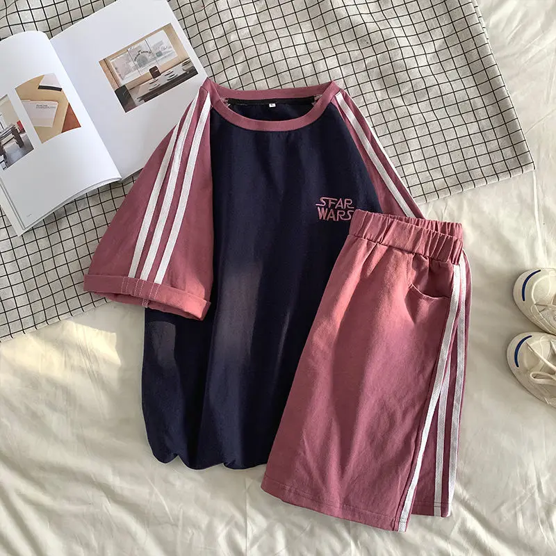 Ladies Suit Casual Sportswear Suit Female Summer Students Loose And Thin Short-sleeved Shorts Two-piece Trend
Ladies Suit Casual Sportswear Suit Female Summer Students Loose And Thin Short-sleeved Shorts Two-piece Trend
