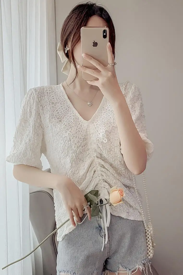 Korean Style Drawstring Folds Short Puff Sleeve Patchwork V-Neck Lace Blouse Sweet Preppy Style All Match Summer Female Tops
Korean Style Drawstring Folds Short Puff Sleeve Patchwork V-Neck Lace Blouse Sweet Preppy Style All Match Summer Female Tops