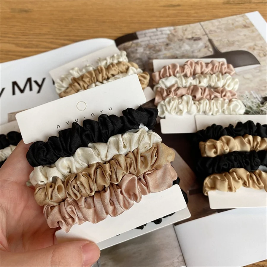 4pcs/set Solid Silk Scrunchies Print Leopard Scrunchie Elastic Hair Bands Solid Color Fashion Headwear Women Hair Accessories
4pcs/set Solid Silk Scrunchies Print Leopard Scrunchie Elastic Hair Bands Solid Color Fashion Headwear Women Hair Accessories