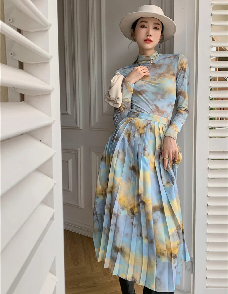 Designer Harajuku Woman Skirt Korean Fashion Tie Dye Oil Painting Gradient Pleated Skirt Novelty Streetwear falda Largas Mujer
Designer Harajuku Woman Skirt Korean Fashion Tie Dye Oil Painting Gradient Pleated Skirt Novelty Streetwear falda Largas Mujer