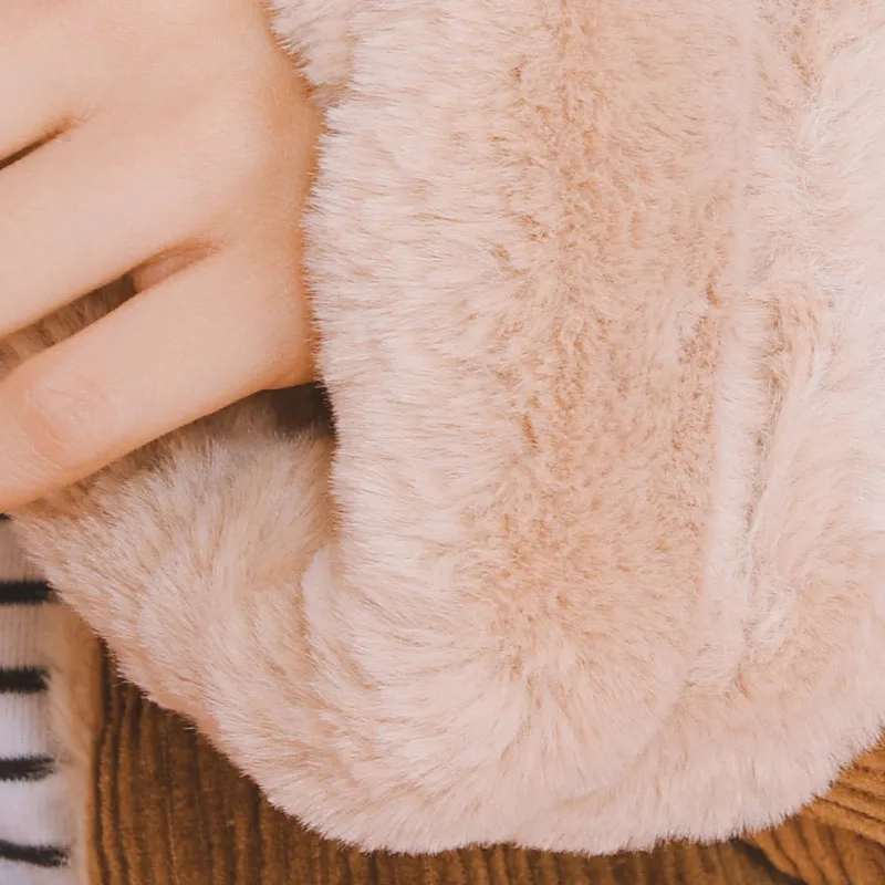 Winter Fashion Women Thick Jacket Coats Long Sleeve Padded Cotton Warm Cardigan Jackets Imitation Rabbit Short Chic Coats Parkas
Winter Fashion Women Thick Jacket Coats Long Sleeve Padded Cotton Warm Cardigan Jackets Imitation Rabbit Short Chic Coats Parkas