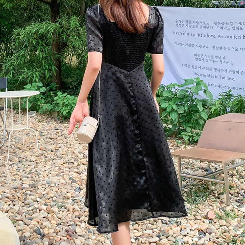 Summer New French Vintage Dot Maxi Dress Female Fashion Casual Short Sleeve Slim Party Black Dresses Vestidos Mujer Verano 2021 
Summer New French Vintage Dot Maxi Dress Female Fashion Casual Short Sleeve Slim Party Black Dresses Vestidos Mujer Verano 2021