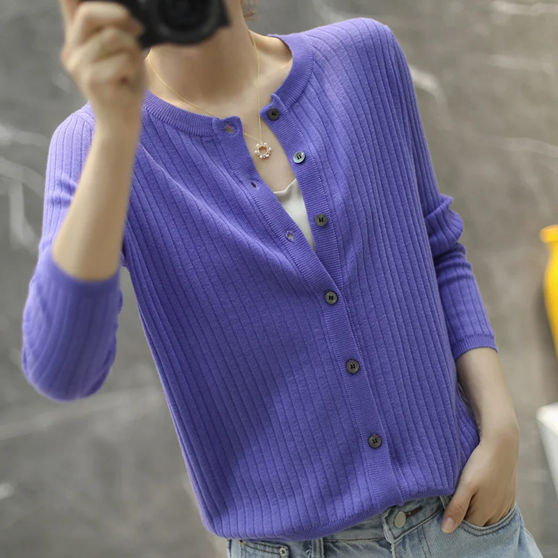 Thin Woolen Sweater Women's Round Neck Strip Cardigan 2021 Spring And Autumn New Solid Woolen Sweater Knitted Lazy Coat
Thin Woolen Sweater Women's Round Neck Strip Cardigan 2021 Spring And Autumn New Solid Woolen Sweater Knitted Lazy Coat