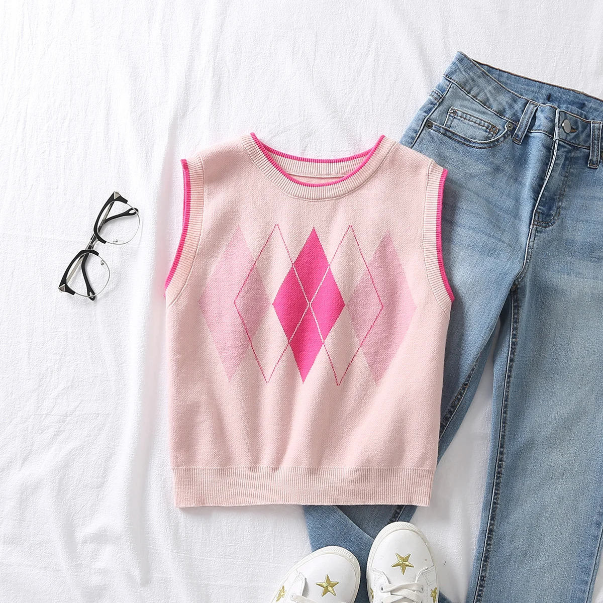 2021 Sleeveless top women summer knitted crop top kawaii o neck tops basic argyle tank top fashion pink plaid top streetwear
2021 Sleeveless top women summer knitted crop top kawaii o neck tops basic argyle tank top fashion pink plaid top streetwear