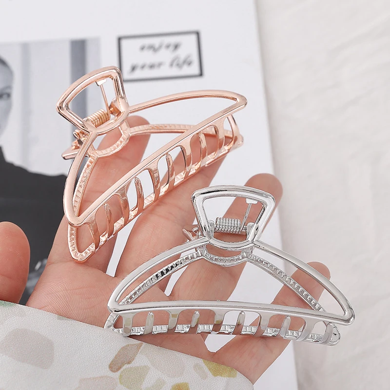 Korean New Hair Claw Barrettes For Women Fashion Girl Metal Geometric Hollow Out Headwear Hair Accessories Crab Hair Clip
Korean New Hair Claw Barrettes For Women Fashion Girl Metal Geometric Hollow Out Headwear Hair Accessories Crab Hair Clip