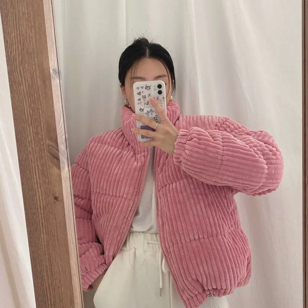 

Зимняя укороченная Вельветовая куртка для женщин, Корейская шикарная модная парка для женщин, новинка 2021, модные плотные теплые Пузырьковы...