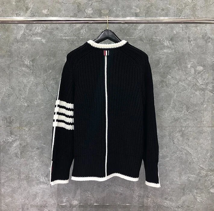 2021 Fashion Brand Sweaters Men High Quality Slim O-Neck Pullovers Clothing Striped Wool Cotton Thick Winter Casual Coat
2021 Fashion Brand Sweaters Men High Quality Slim O-Neck Pullovers Clothing Striped Wool Cotton Thick Winter Casual Coat