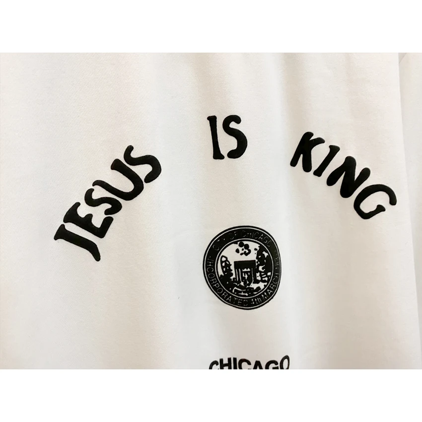 JESUS IS KING Sweatshirts 2020 Men Women Chicago City Logo Hoodies Foam printing Kanye West Jesus Is King Hoodie Thick material
JESUS IS KING Sweatshirts 2020 Men Women Chicago City Logo Hoodies Foam printing Kanye West Jesus Is King Hoodie Thick material