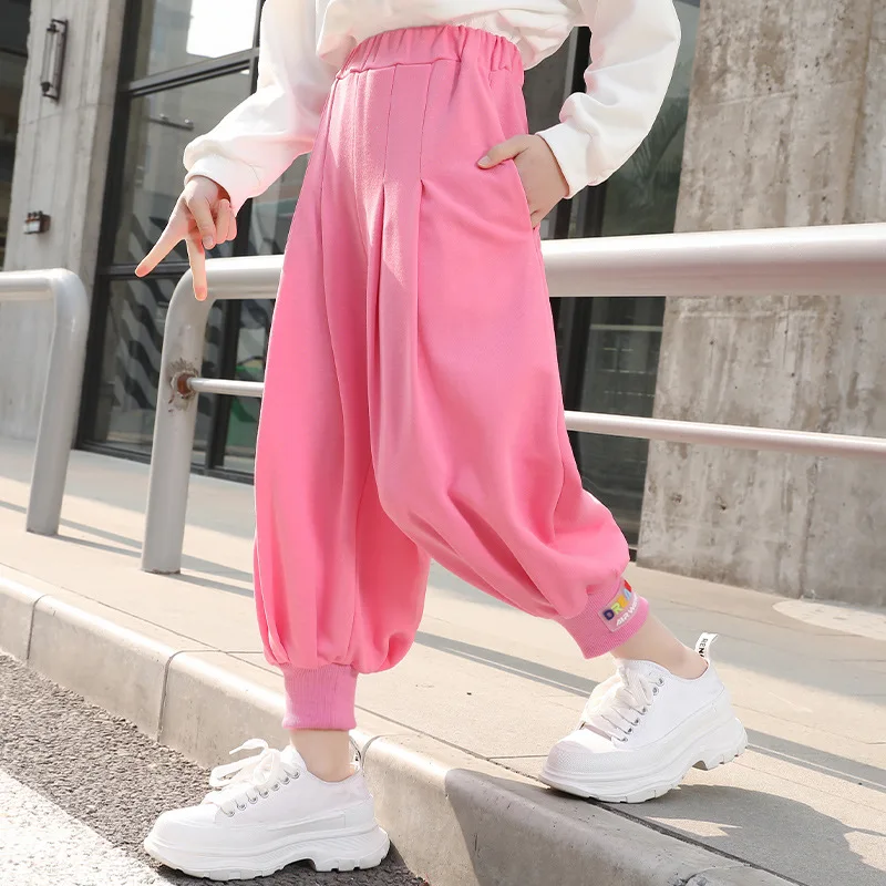 New Spring And Autumn Girls Casual Solid Color Loose Trousers Girls Elastic Waist Sweatpants Girls Fashion Color Bloomers Cotton
New Spring And Autumn Girls Casual Solid Color Loose Trousers Girls Elastic Waist Sweatpants Girls Fashion Color Bloomers Cotton