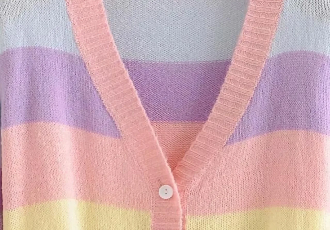 2020 New Fashion Brand Women Lady Sweater Cardigans Computer Knitted V-neck Casual Striped Single Breasted Full Polyester
2020 New Fashion Brand Women Lady Sweater Cardigans Computer Knitted V-neck Casual Striped Single Breasted Full Polyester