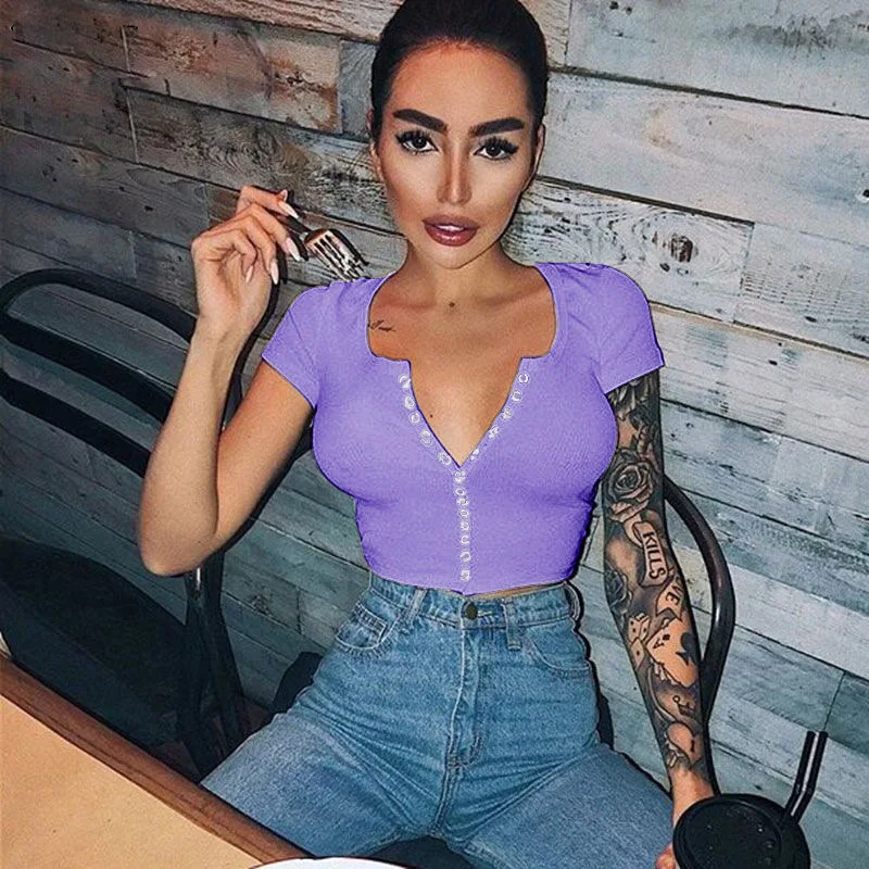 Small V-neck concealed buckle vest women 2020 European and American summer new AliExpress sexy short-sleeved T-shirt top women
Small V-neck concealed buckle vest women 2020 European and American summer new AliExpress sexy short-sleeved T-shirt top women
