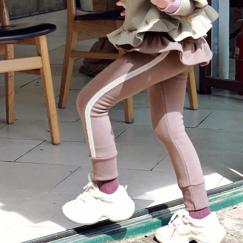 2020 Winter Girl Small Foot Pants Girls Cute Plus Fleece Side Pants Casual Pants
2020 Winter Girl Small Foot Pants Girls Cute Plus Fleece Side Pants Casual Pants