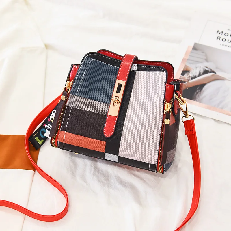 Женская сумка, модные повседневные женские сумочки, роскошная дизайнерская сумка на плечо, новые сумки для женщин 2021, корейский стиль, сумки...
Женская сумка, модные повседневные женские сумочки, роскошная дизайнерская сумка на плечо, новые сумки для женщин 2021, корейский стиль, сумки...