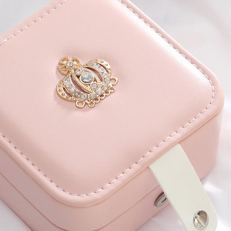 Portable Jewelry Storage Organization Jewelry with Mirror Jewelry Box for Diamond Necklace Necklace Ring Bracelets Earrings
Portable Jewelry Storage Organization Jewelry with Mirror Jewelry Box for Diamond Necklace Necklace Ring Bracelets Earrings