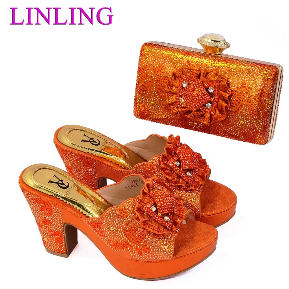 Newest Fashion Italian design Slippers Shoes and Bag Set Decorated with Rhinestone Nigerian Shoes and Matching Bags for Party
Newest Fashion Italian design Slippers Shoes and Bag Set Decorated with Rhinestone Nigerian Shoes and Matching Bags for Party