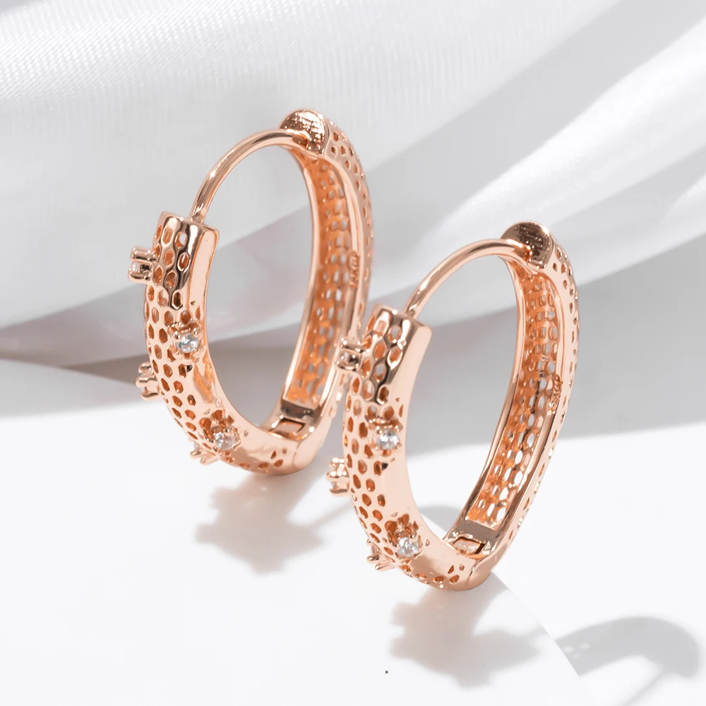 ESSFF Rose Gold Plated Vintage Hoop Earrings for Women Female Fashion White CZ Earring High Quality Gift Piercing Earing Jewelry
ESSFF Rose Gold Plated Vintage Hoop Earrings for Women Female Fashion White CZ Earring High Quality Gift Piercing Earing Jewelry