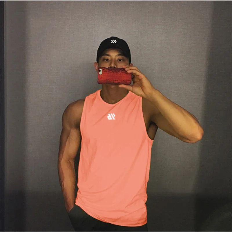 Men's fitness gym vest men's fitness sleeveless breathable sports vest T-shirt gym RUNNING VEST men's
Men's fitness gym vest men's fitness sleeveless breathable sports vest T-shirt gym RUNNING VEST men's