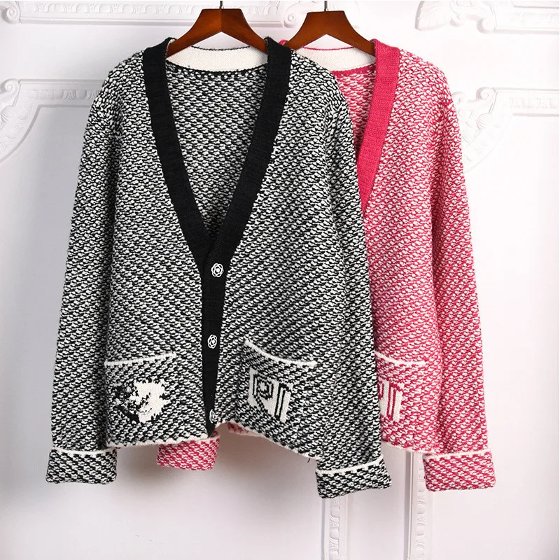 Женские новые дизайнерские кашемировые кардиганы, высококачественные трикотажные бриджи из 70% шерсти C433
Женские новые дизайнерские кашемировые кардиганы, высококачественные трикотажные бриджи из 70% шерсти C433