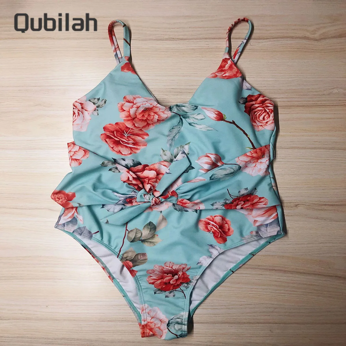 2021 bikini one piece swimsuit women sexy swimwear fashion printing swimming vacation beachwear Bodysuit Bathing Suit for women
2021 bikini one piece swimsuit women sexy swimwear fashion printing swimming vacation beachwear Bodysuit Bathing Suit for women